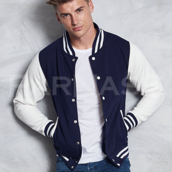 Koledžas jaka VARSITY