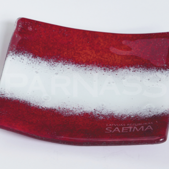 Speciāla dizaina stikla šķīvis