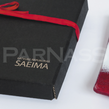 Speciāla dizaina stikla šķīvis